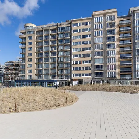 By The Sea Near Casino Ostend, Cleaning Included Middelkerke