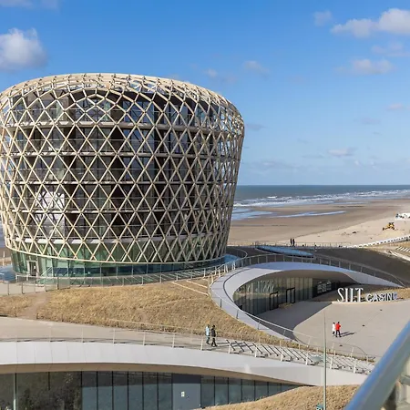 By The Sea Near Casino Ostend, Cleaning Included Middelkerke